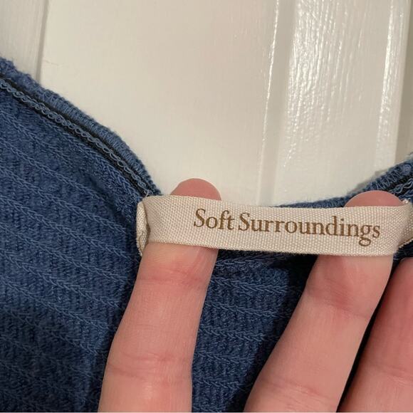 Soft Surroundings Blue Chambray Smocked Wide Leg Cropped Jumpsuit Womens M - Picture 10 of 10